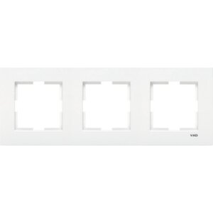 ÇERÇEVE ÜÇLÜ BEYAZ KARRE